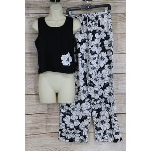 Yikes Womens Sleeveless Top & Floral Pants Pajama Set Size Large Black